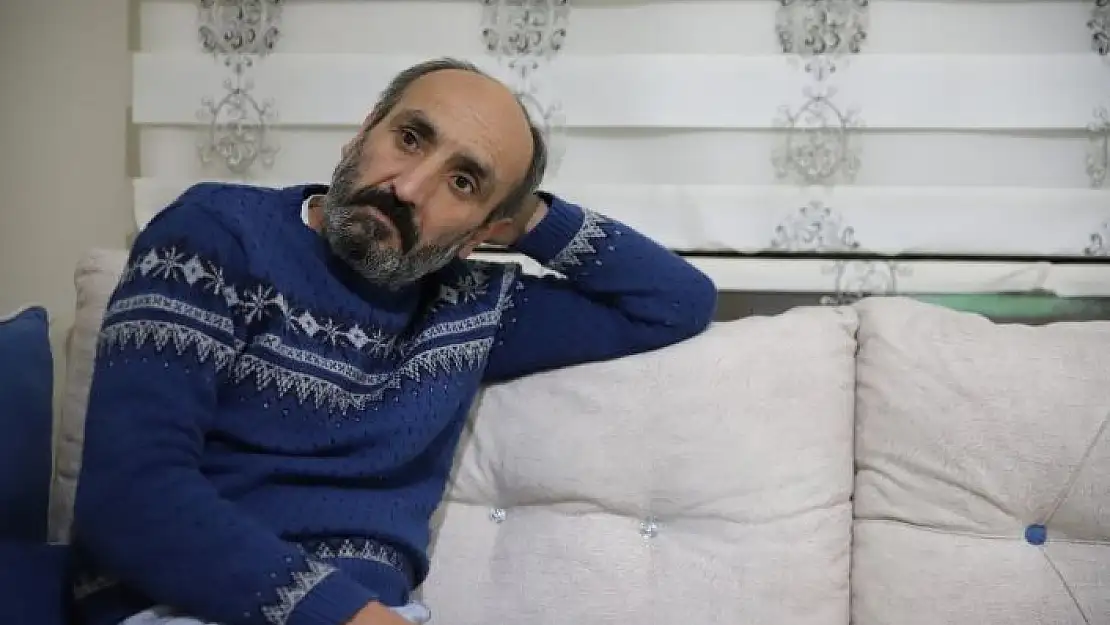 'Depremde hamile eşini ve oğlunu kaybeden baba, ''oğlum, baba beni annemle birlikte gömün'' dedi'