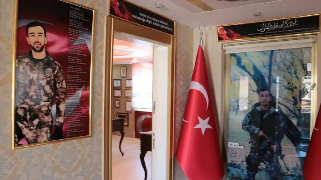 'Depremde şehidin anı odasında tablo dahi düşmemiş'