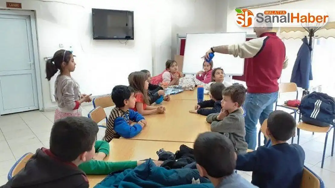 Depremzede öğrencilere psikolojik destek