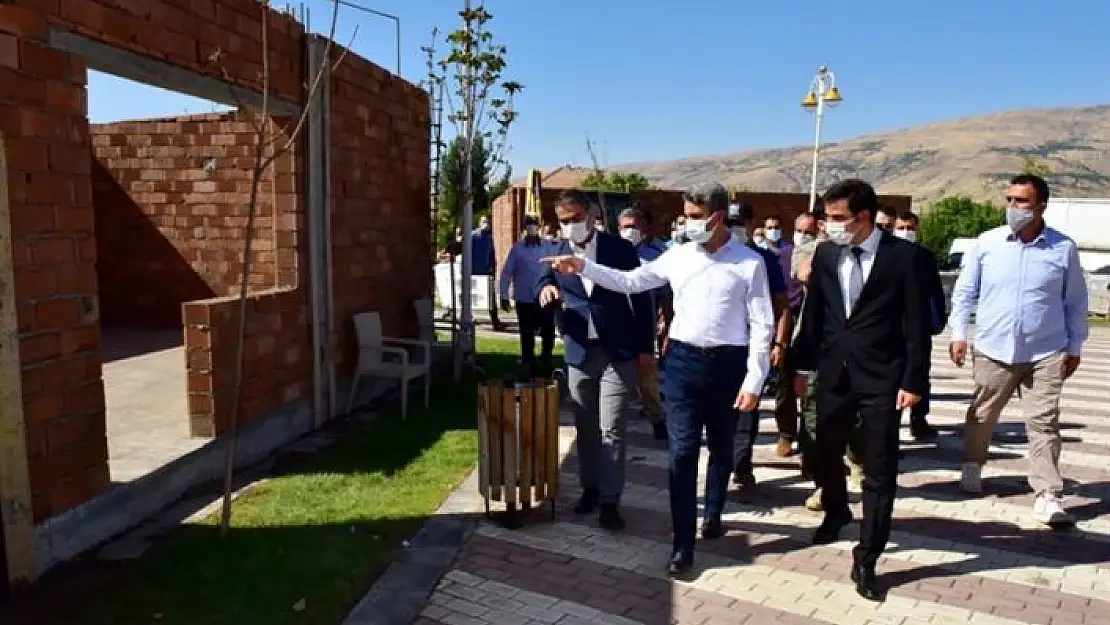 'Depremzedelere ilk konutlar Kasım´da'