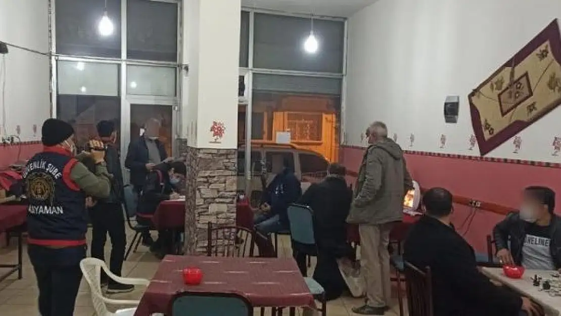 'Dernek binasında oyun oynayanlara suçüstü'