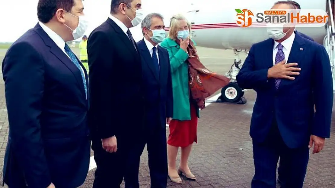 Dışişleri Bakanı Çavuşoğlu Londra'da