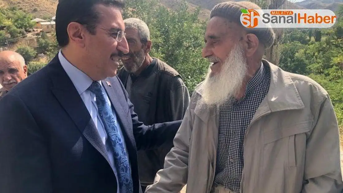 Diyarbakır'da annelere eski bakandan destek