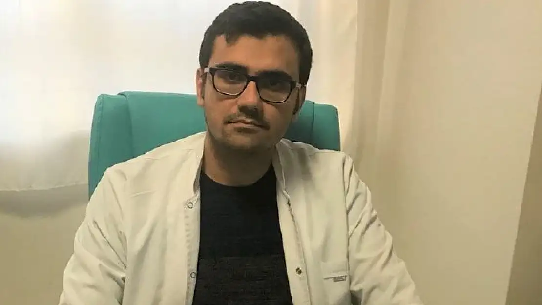 'Doç. Dr. Kıvrak´a 2022 yılı ´Medikal Üst Uzmanlık Üstün Kardiyoloji Ödülü´ verildi'