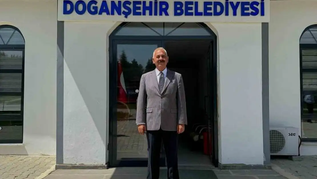 'Doğanşehir Belediyesi tabelasına T.C. ibaresi eklendi'