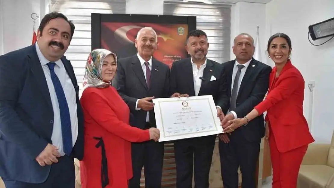 'Doğanşehir Belediyesinde devir teslim töreni'