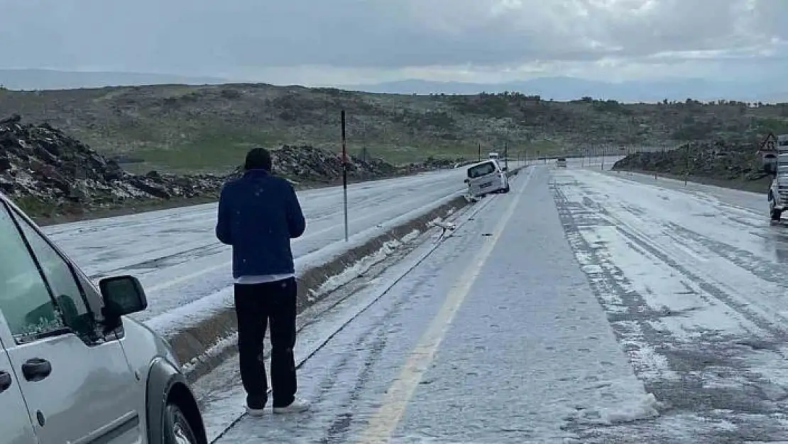 'Dolu yağışı kazalara neden oldu, sürücüler zor anlar yaşadı'