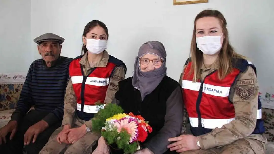 'Dosta güven düşmana korku salan jandarma ekiplerinden anlamlı proje'