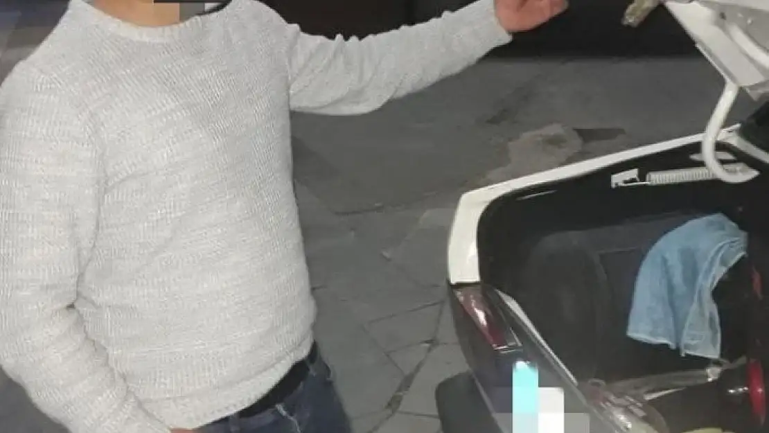 'Drift atan sürücüye 7 bin 446 TL para cezası uygulandı, aracına el konuldu'