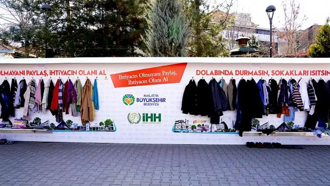 DOLABINDA DURMASIN SOKAKLAR ISINSIN