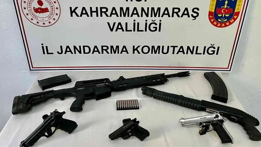 'Düğün magandasının aracından cephanelik çıktı'