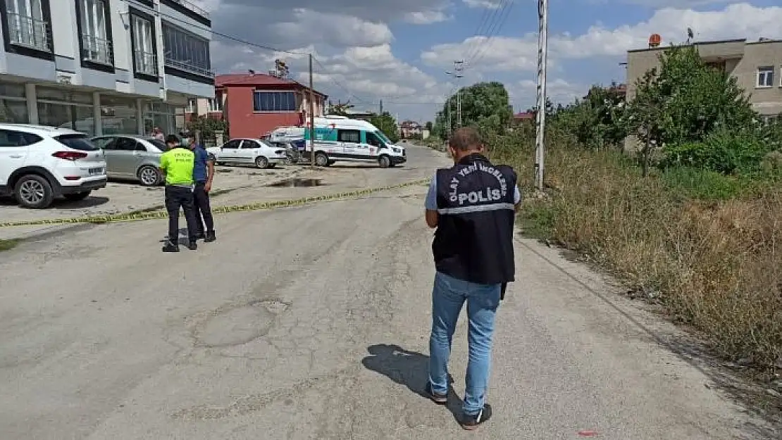 'Düğünde bayrak asarken maganda kurşunuyla yaralandı'