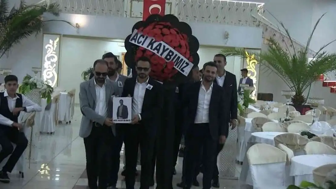 'Düğünde damada cenaze töreni düzenlendi, davetliler büyük şaşkınlık yaşadı'