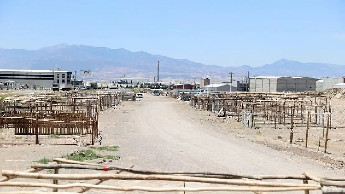 'Dulkadiroğlu Belediyesi geçici kurban satış noktası hizmete açıldı'