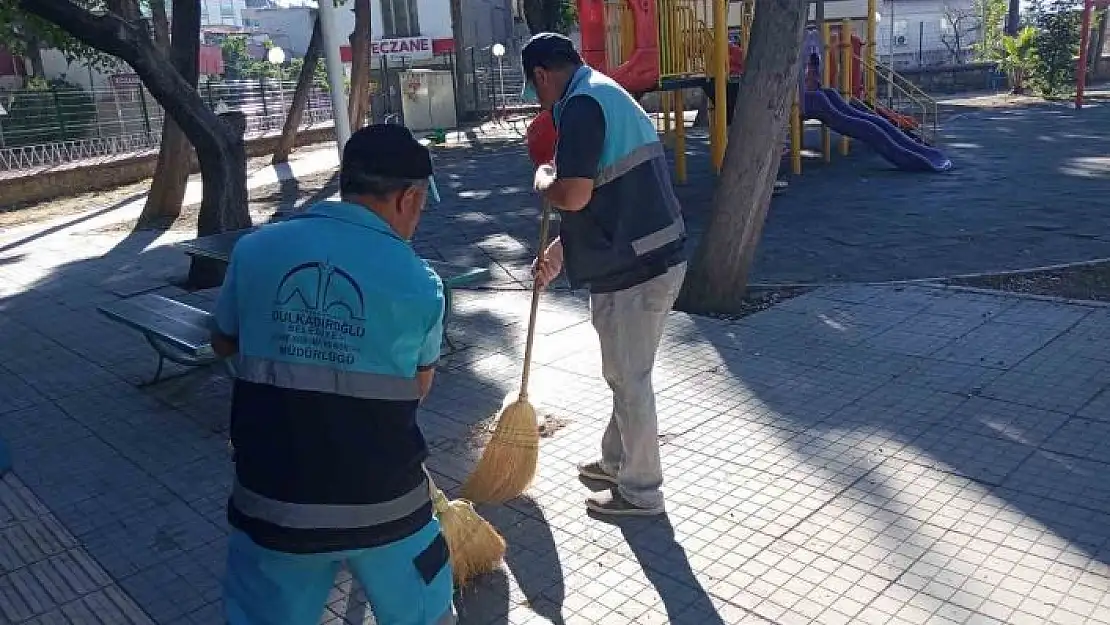 'Dulkadiroğlunda park ve bahçelerin temizliği'