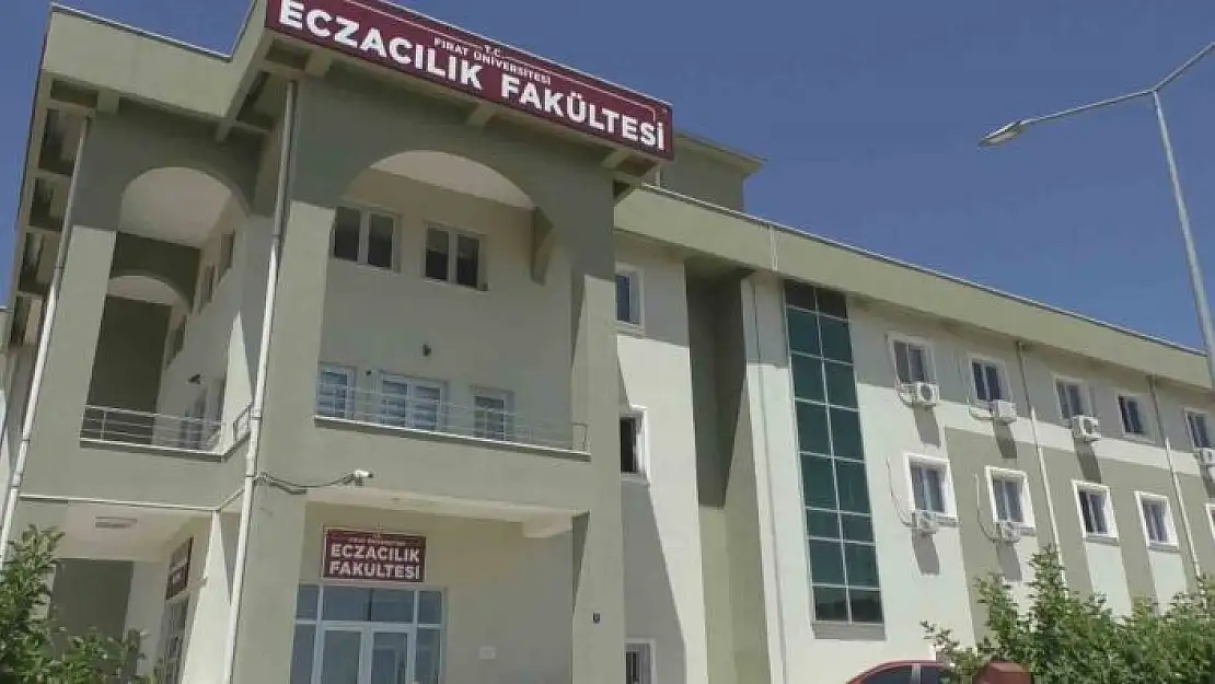 'Eczacılık Fakültesi ilk öğrencilerini alacak'