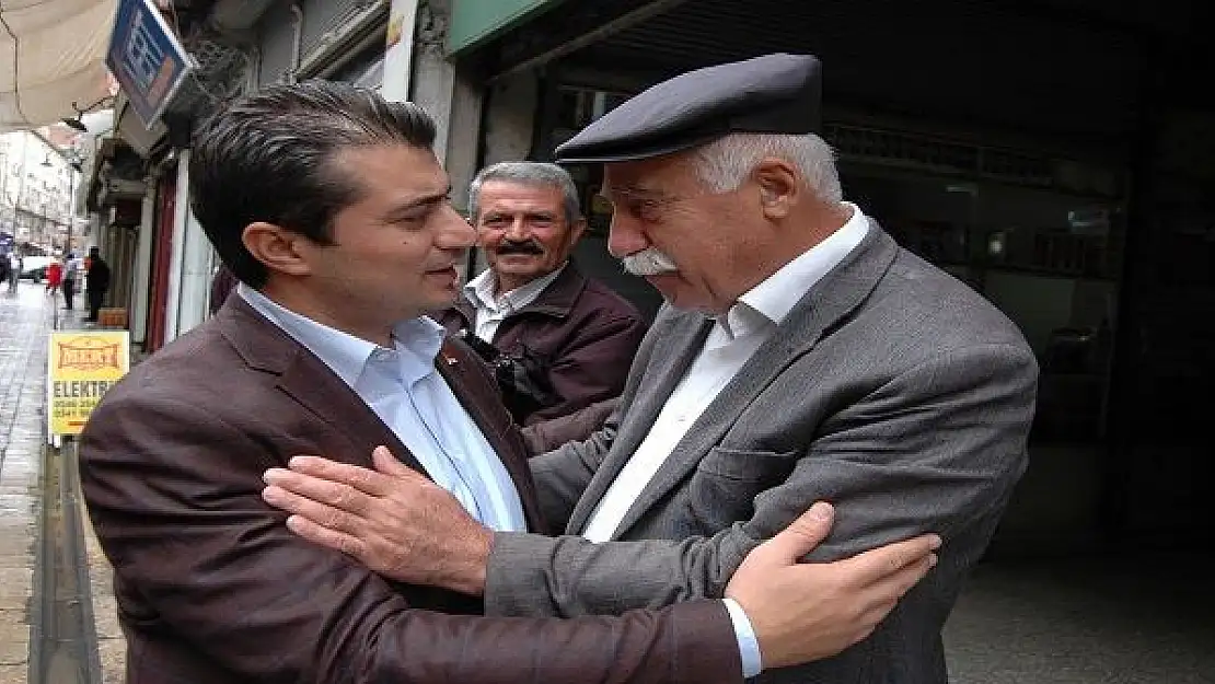 CHP´Lİ ASLANOĞLU, ESNAFI ZİYARET ETTİ 