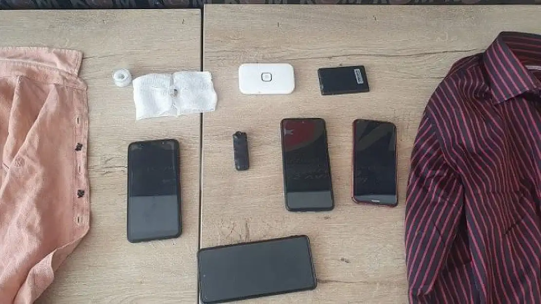 'Ehliyet sınavı kopyacıları yakalandı'