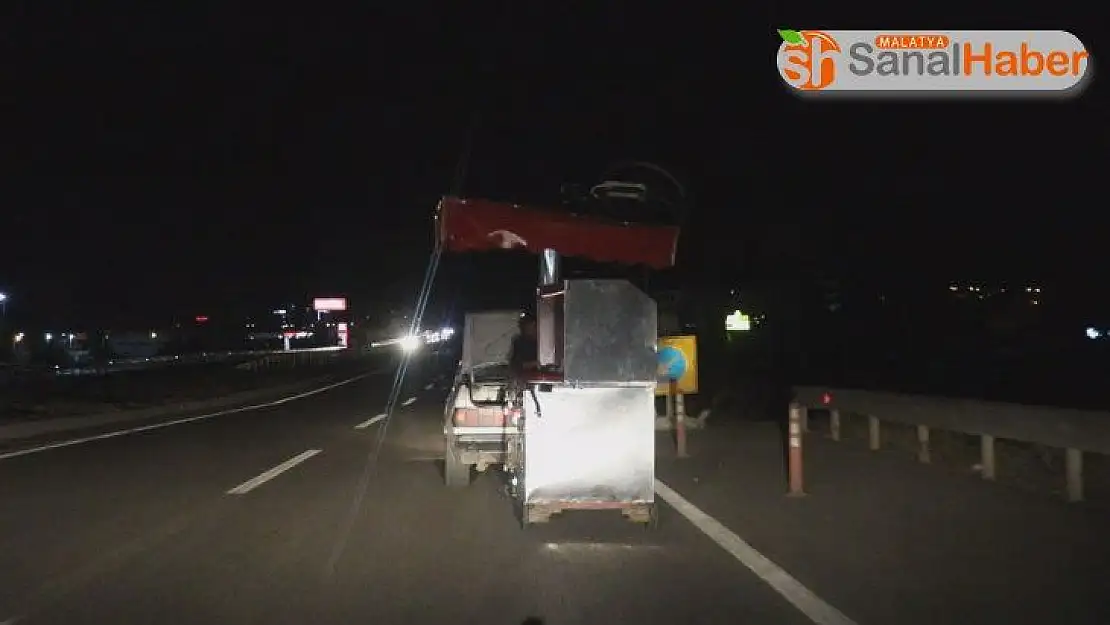Ekmek teknesini canını hiçe sayarak taşıdı