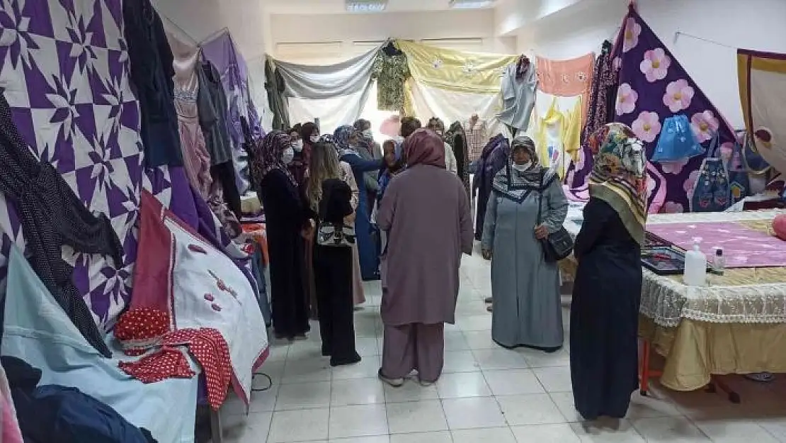 'El emeği göz nuru ürünler sergilendi'