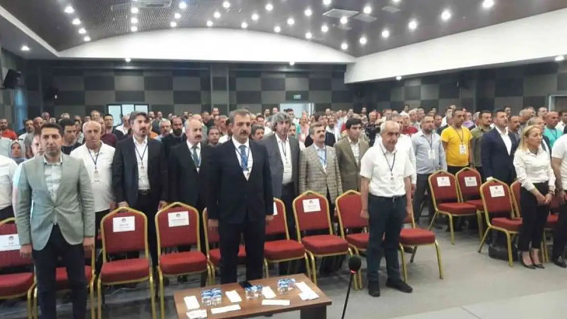 'Elazığ ASKF´de Mustafa Gür güven tazeledi'