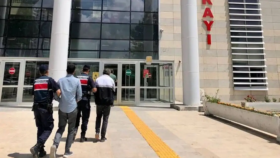 'Elazığ´da 18 yıl kesinleşmiş hapis cezası bulunan 2 zanlı yakalandı'