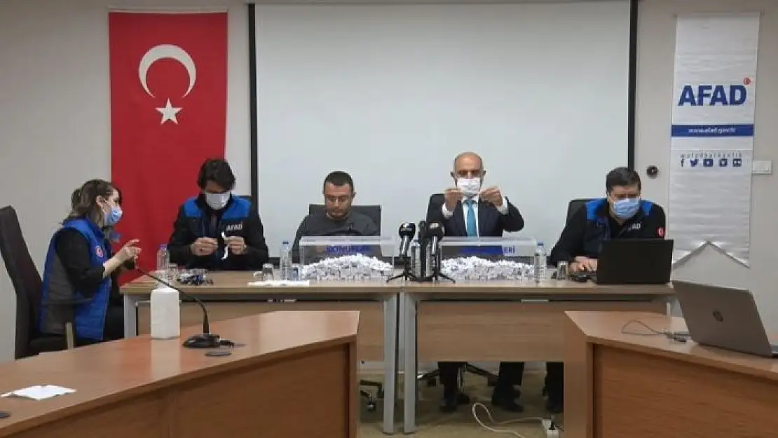 'Elazığ´da 19 saatlik kura ile 4 bin 598  depremzede evlerine kavuştu'
