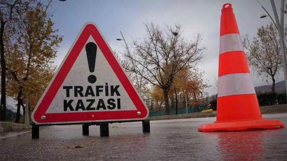 'Elazığ´da 2 farklı trafik kazası: 2 yaralı'