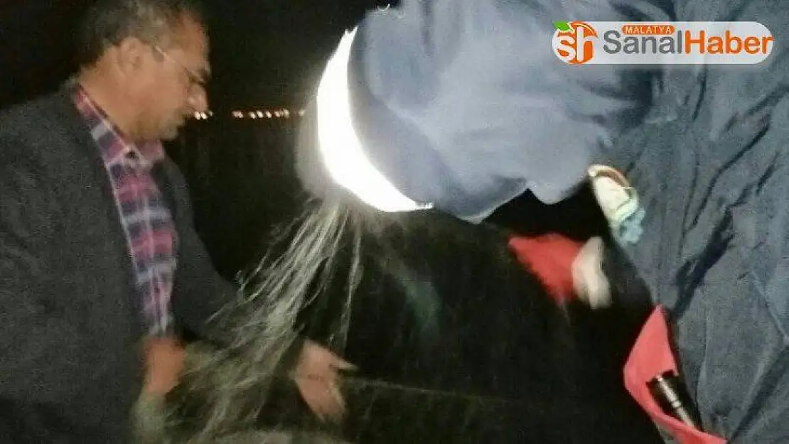 Elazığ'da 2 tekne ile kaçak balık avına çıkan 3 kişi yakalandı