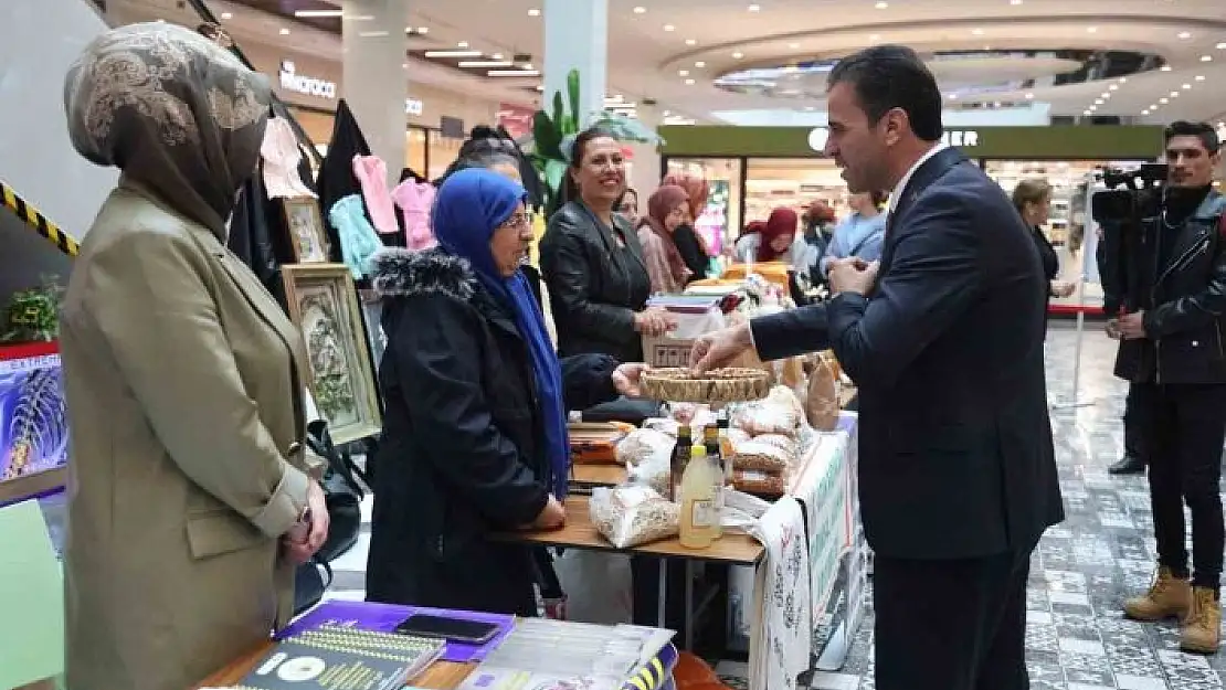 'Elazığ´da 25 Kasım Kadına Yönelik Şiddetle Mücadele Günü etkinliği'