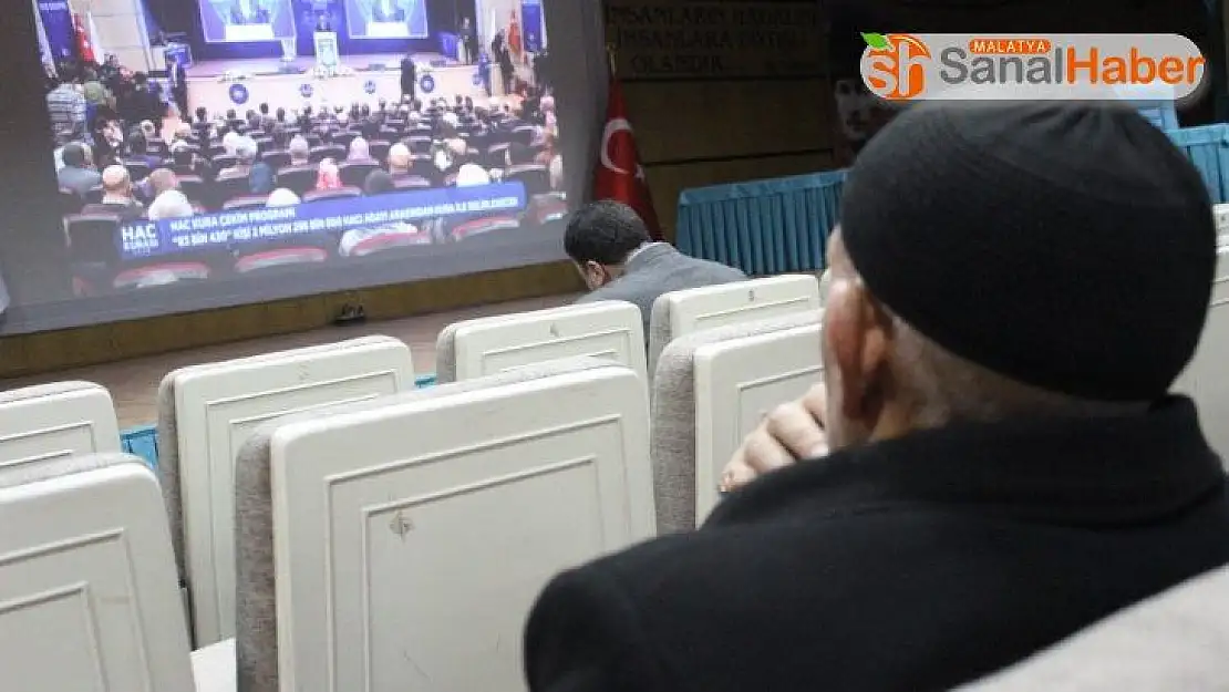 Elazığ'da 27 bin kişi hac kurasına katıldı