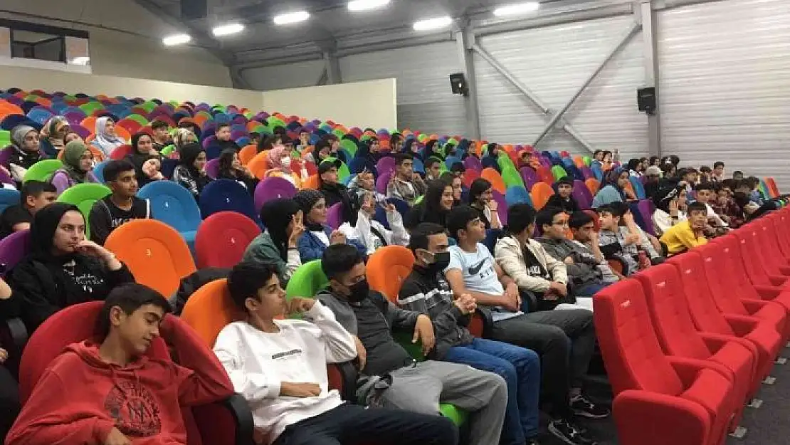 'Elazığ´da 3 bin öğrenci sinema keyfi yaşadı'