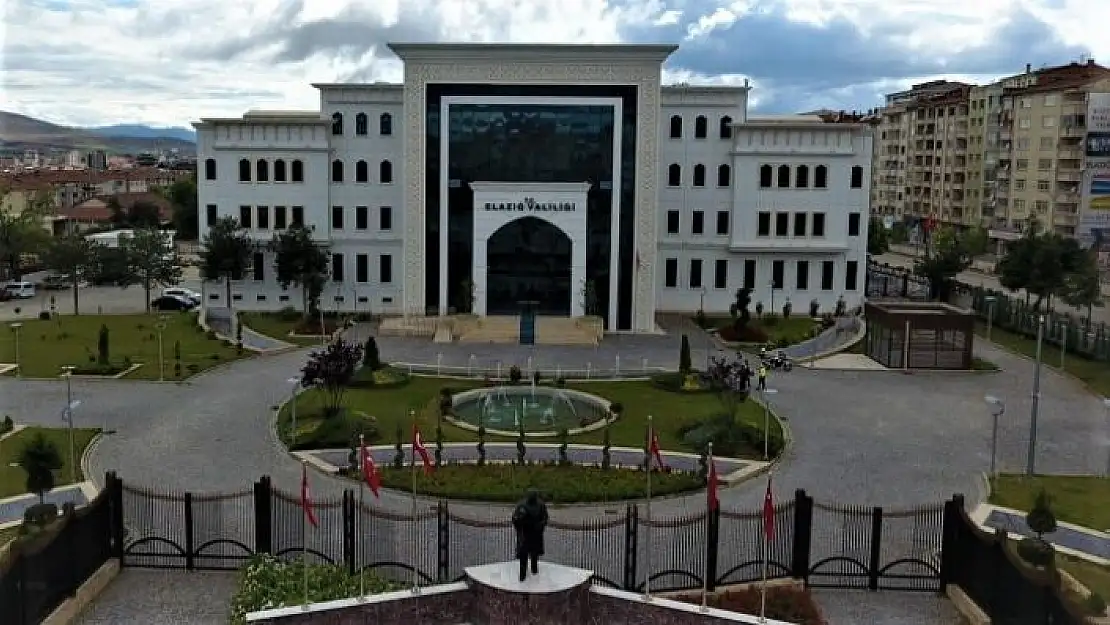 'Elazığ´da 3 caddede sigara içme kısıtlaması getirildi, içene 900 TL ceza'