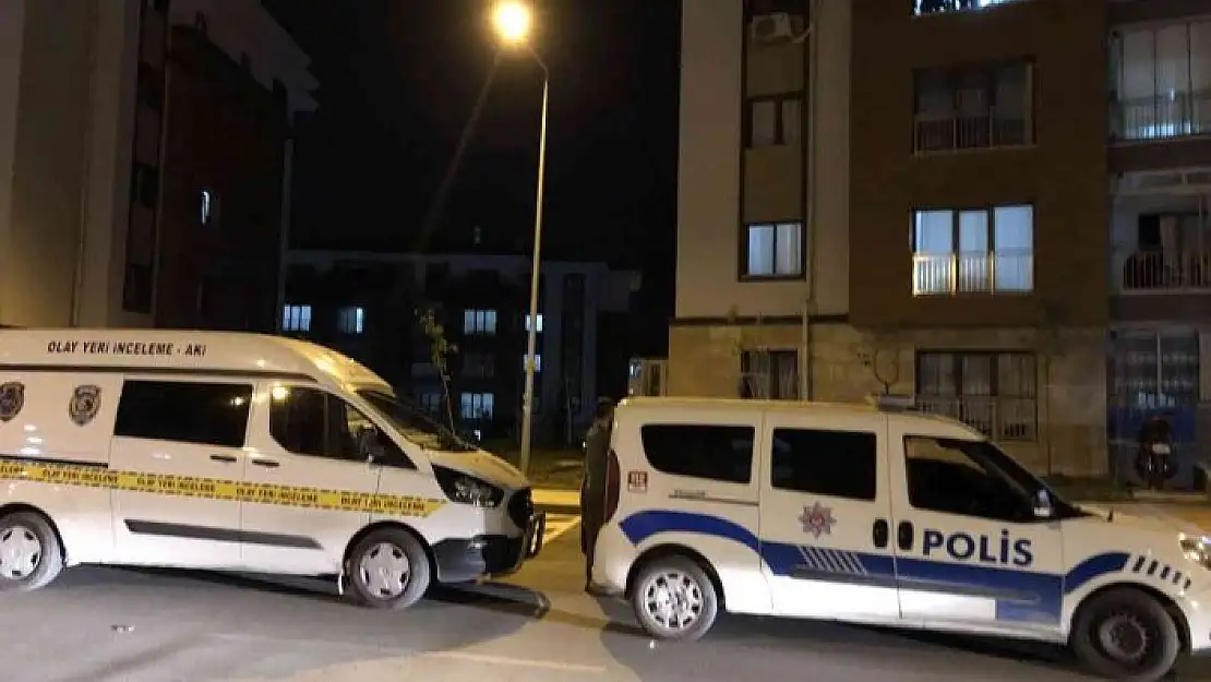 'Elazığ´da 4´üncü kattan düşen kadın yaralandı'