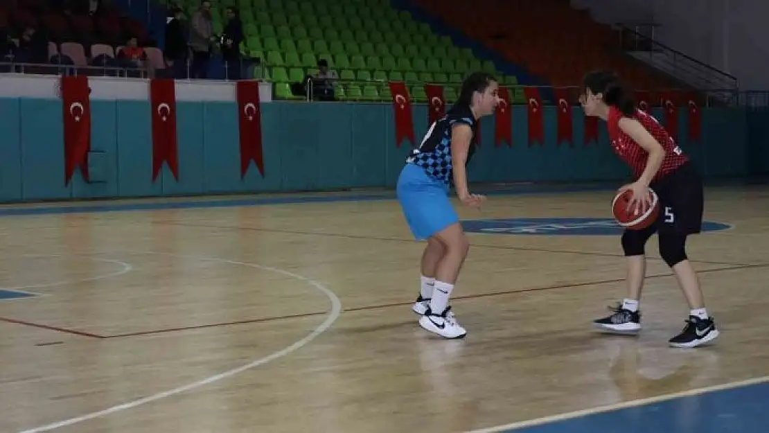 'Elazığ´da Basketbol Yıldızlar İl Şampiyonası başladı'