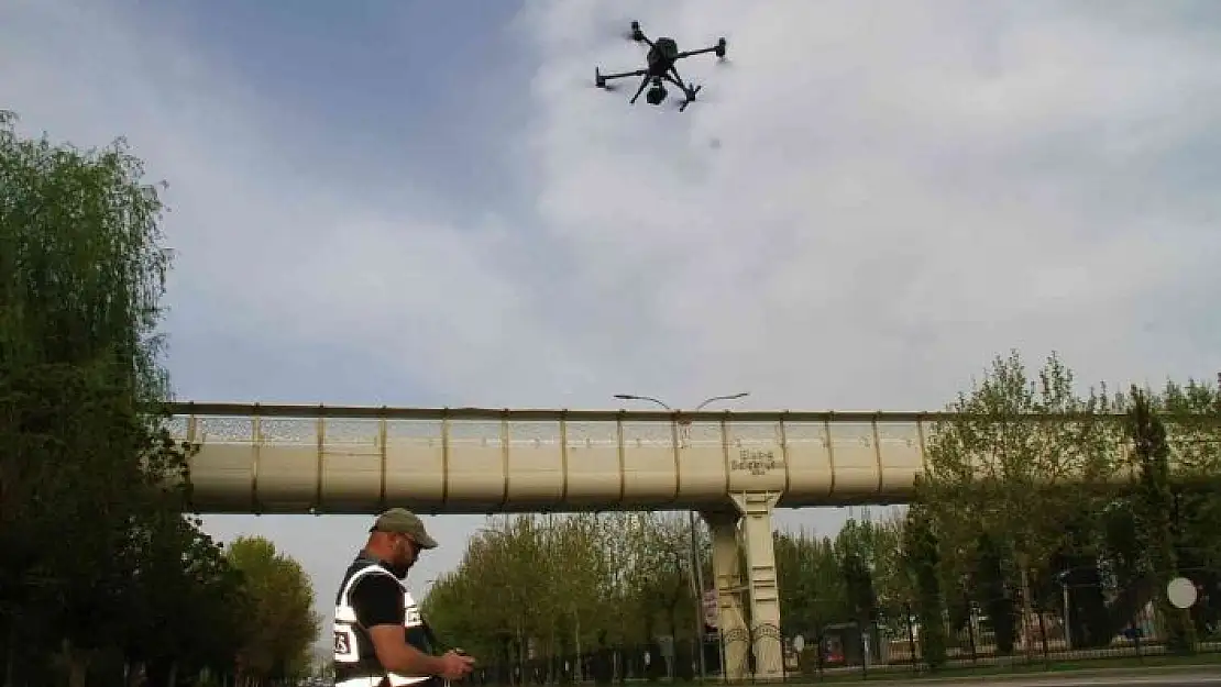 'Elazığ´da bayram öncesi drone destekli trafik denetimi'