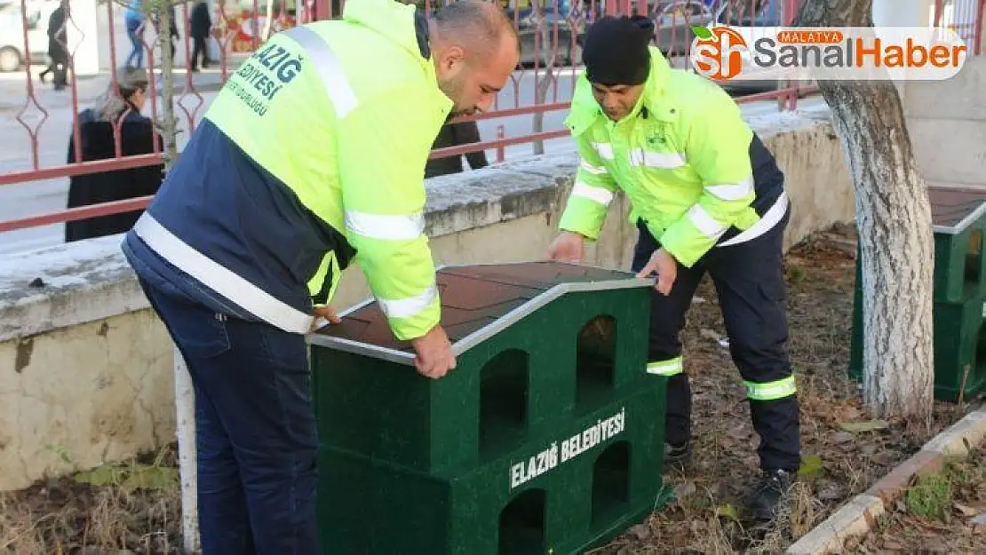 Elazığ'da belirlenen noktalara kedi ve köpek evleri yerleştiriliyor