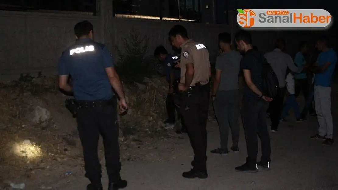 Elazığ'da bıçaklı kavga: 2 yaralı