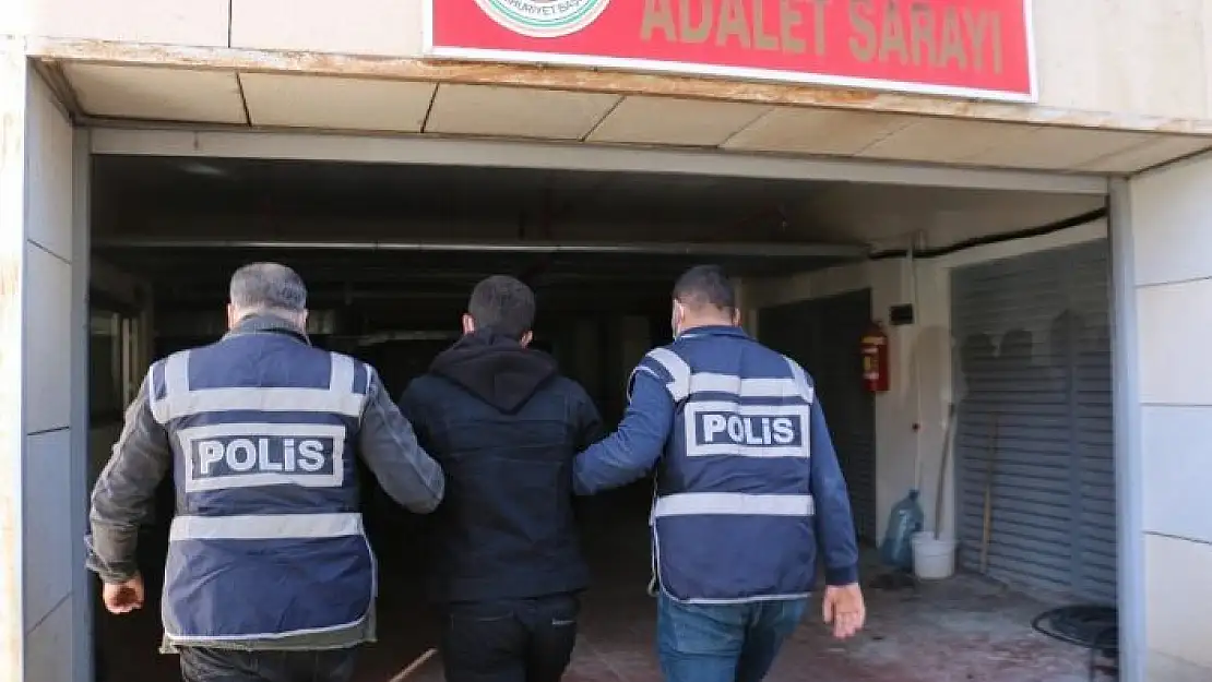 'Elazığ´da bir şahsı bıçakla ağır yaralayan şüpheli tutuklandı'