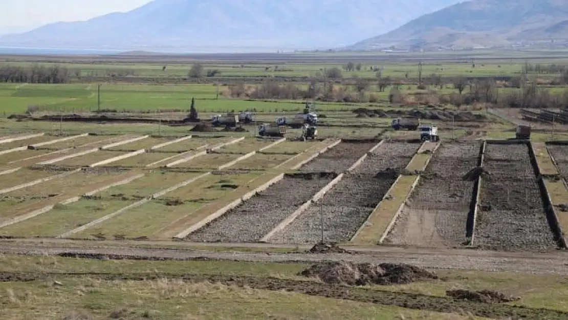 'Elazığ´da biyolojik atık su arıtma tesisi için ilk kazma vuruldu'