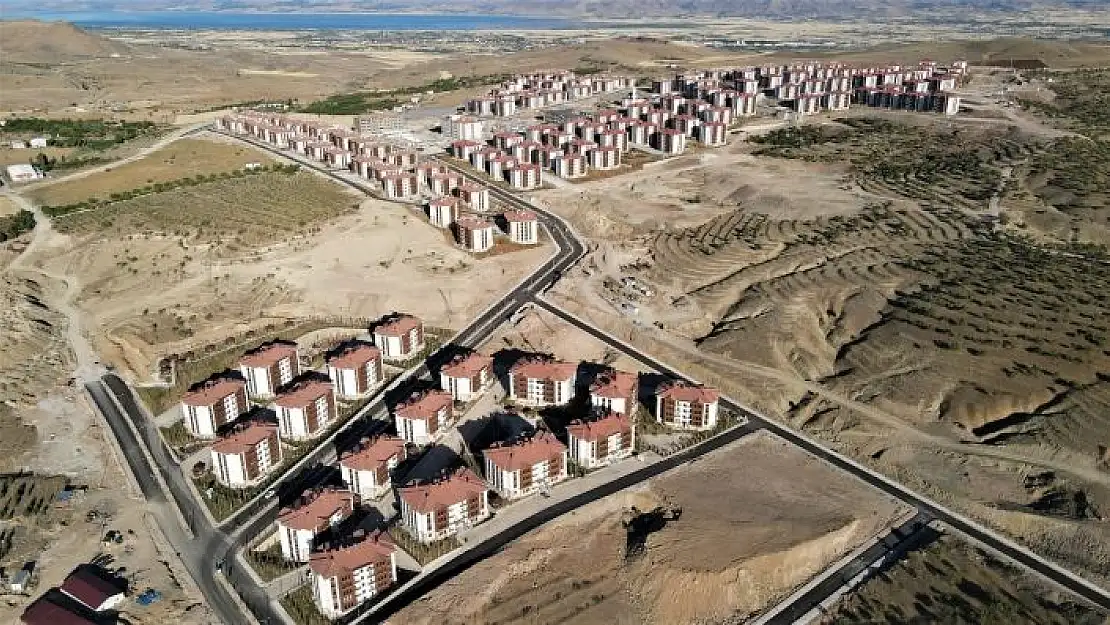 'Elazığ´da deprem konutları ile adeta bir ilçe kuruldu, 15 bin kişi yaşayacak'