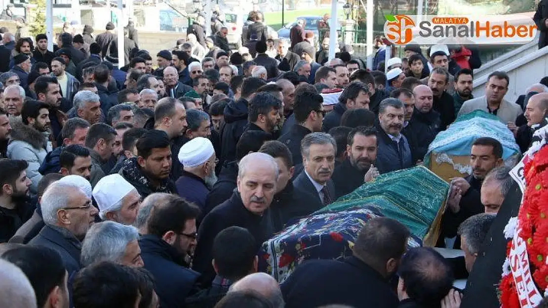 Elazığ'da depremde hayatını kaybeden 2 kişi defnedildi