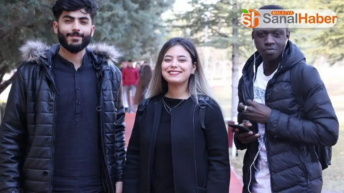 Elazığ'da depremin ardından Fırat Üniversitesi'nde de eğitim başladı