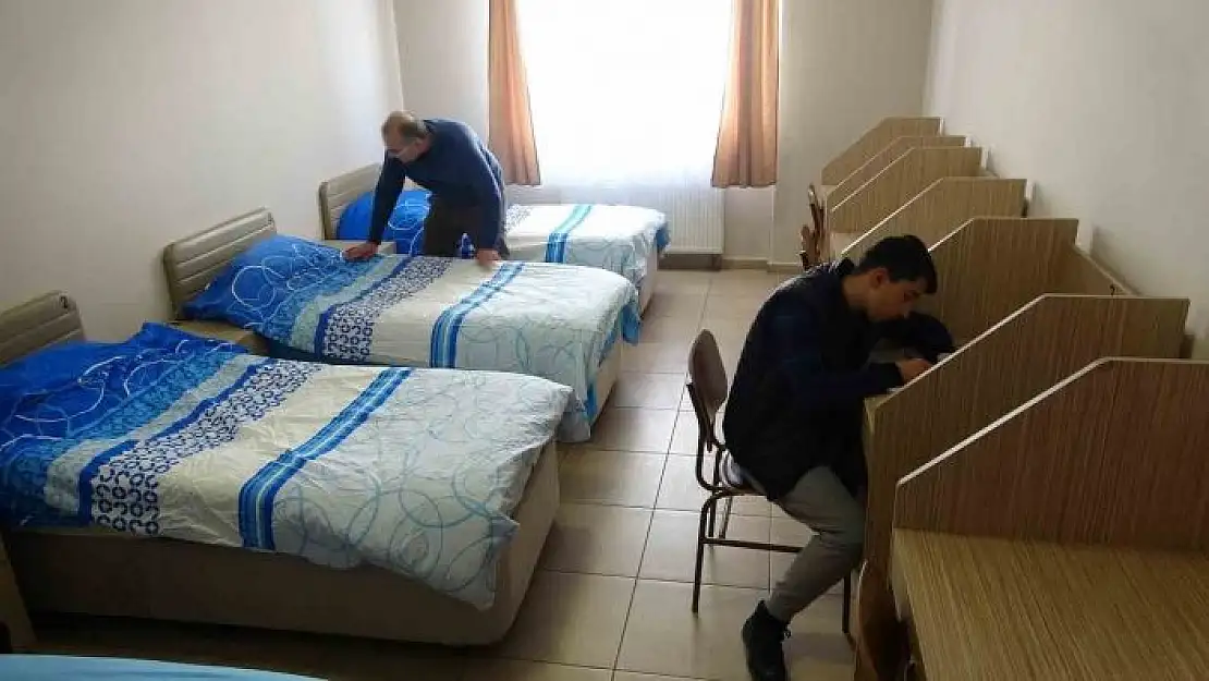 'Elazığ´da depremzedeler KYK yurtlarında misafir ediliyor'