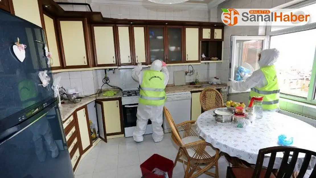 Elazığ'da evlerde 'Korona temizliği'