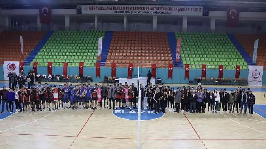 'Elazığ´da gençler voleybol müsabakaları sona erdi'