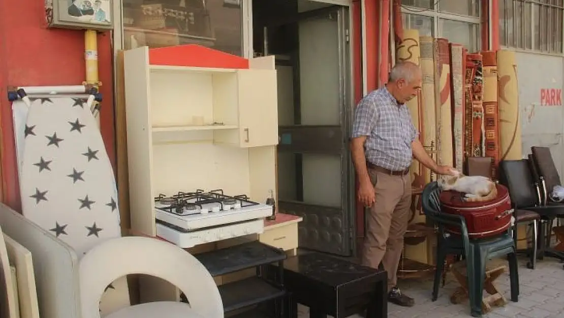 'Elazığ´da ikinci el ve spotçular öğrencileri bekliyor'