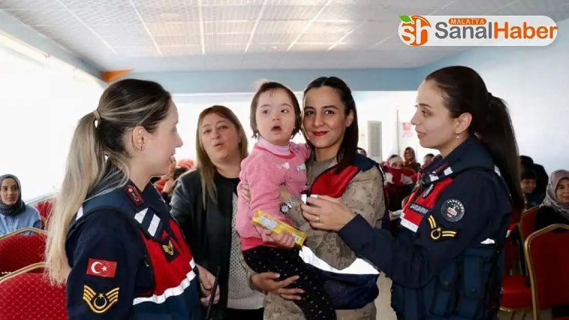 Elazığ'da Jandarma personeli özel çocuklarla bir araya geldi