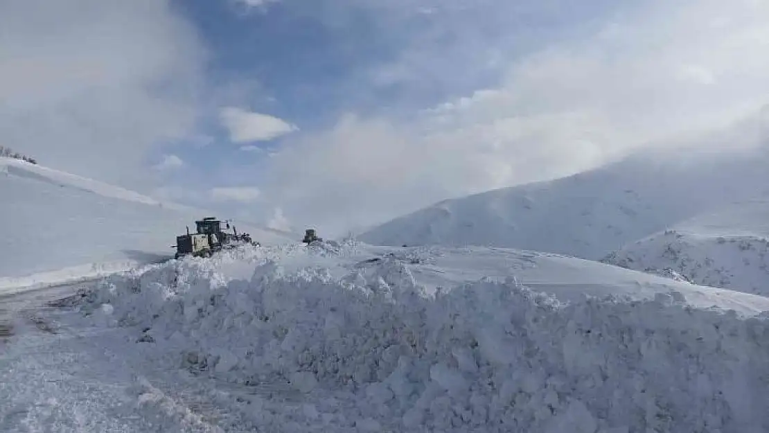 'Elazığ´da kar yağışı nedeni ile 26 köy yolu ulaşıma kapandı'
