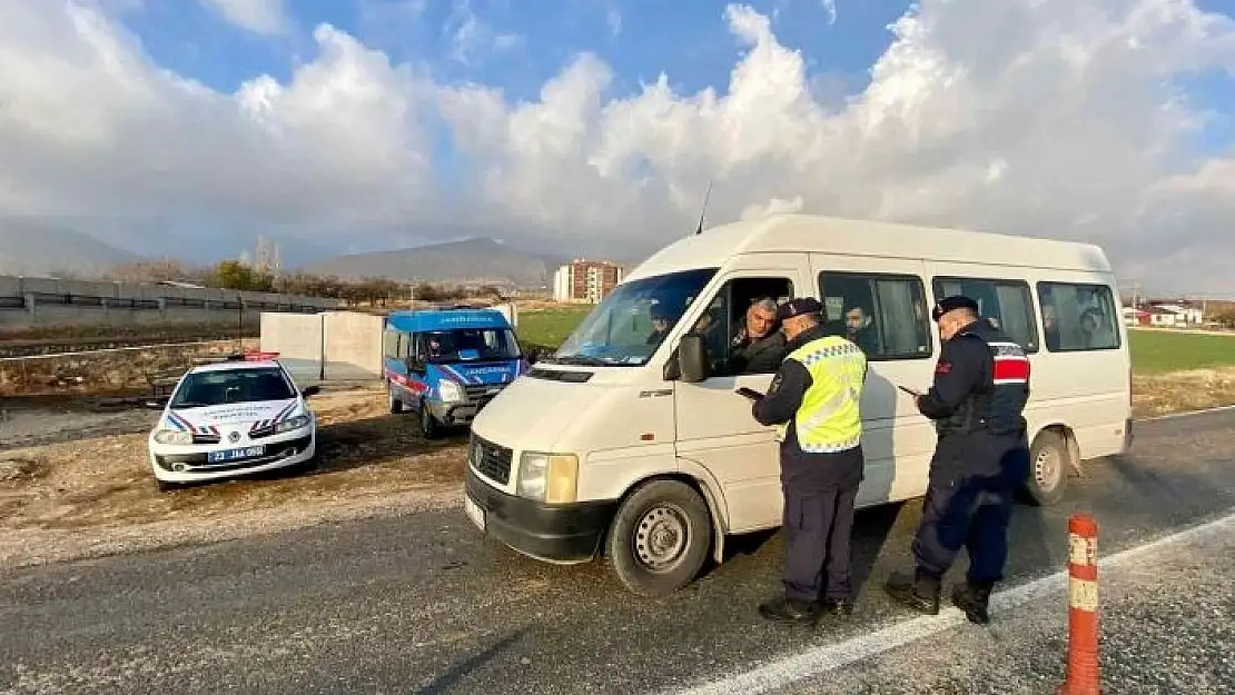 'Elazığ´da kış lastiği denetimi gerçekleştirildi'